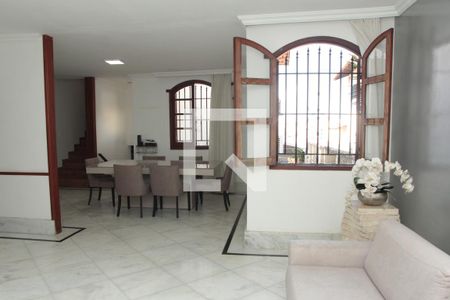 Casa para alugar com 4 quartos, 370m² em Dona Clara, Belo Horizonte