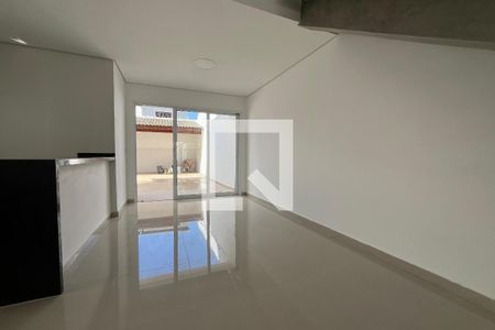 Sala 2 de casa para alugar com 3 quartos, 227m² em Jardim Suzanopolis, Suzano