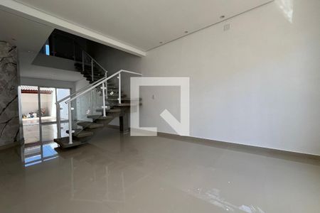 Sala 1 de casa para alugar com 3 quartos, 227m² em Jardim Suzanopolis, Suzano