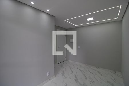 Sala de apartamento para alugar com 2 quartos, 40m² em Usina Piratininga, São Paulo