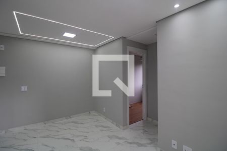 Sala de apartamento para alugar com 2 quartos, 40m² em Usina Piratininga, São Paulo