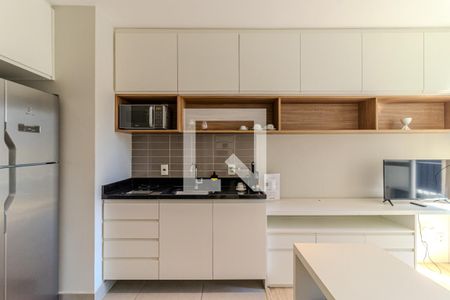 Cozinha de apartamento para alugar com 1 quarto, 28m² em República, São Paulo