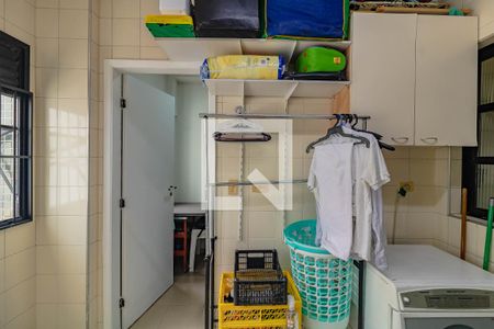 Apartamento à venda com 134m², 4 quartos e 2 vagas Apartamento à venda com 134m², 4 quartos e 2 vagasÁrea de Serviço