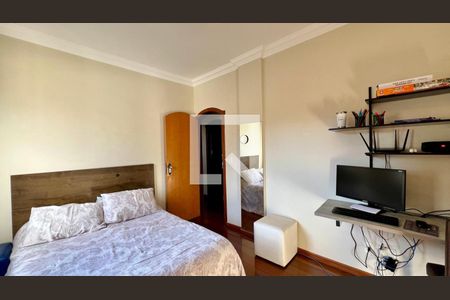 Quarto 2 de apartamento para alugar com 4 quartos, 120m² em Sagrada Família, Belo Horizonte
