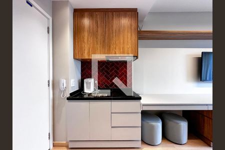 Cozinha de apartamento para alugar com 1 quarto, 30m² em Santo Amaro, São Paulo