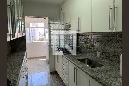 Apartamento à venda com 86m², 3 quartos e 2 vagasCozinha