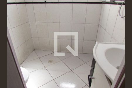 Banheiro de casa para alugar com 1 quarto, 60m² em Jardim São Jorge, São Paulo