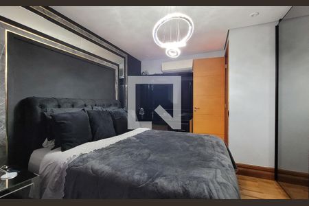 Apartamento à venda com 385m², 4 quartos e 4 vagas Apartamento à venda com 385m², 4 quartos e 4 vagasSuíte 3