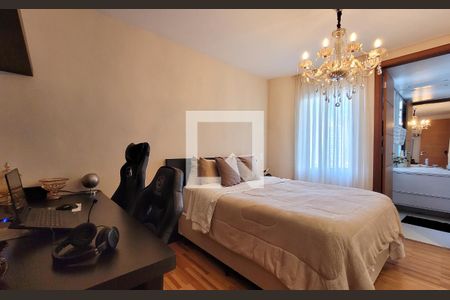 Apartamento à venda com 385m², 4 quartos e 4 vagas Apartamento à venda com 385m², 4 quartos e 4 vagasSuíte 2