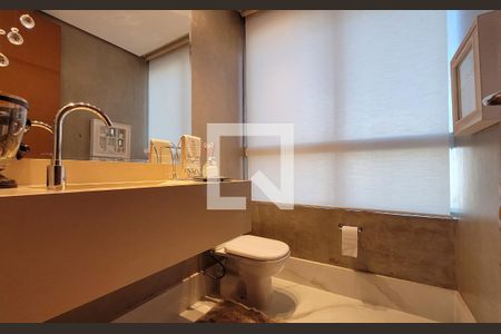 Apartamento à venda com 385m², 4 quartos e 4 vagas Apartamento à venda com 385m², 4 quartos e 4 vagasLavabo