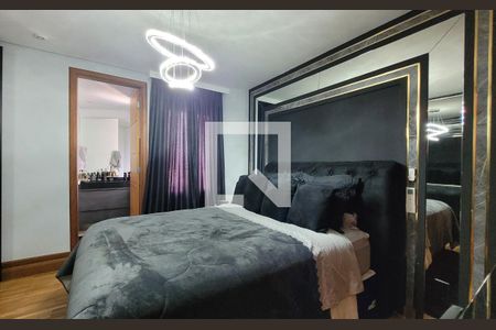 Apartamento à venda com 385m², 4 quartos e 4 vagas Apartamento à venda com 385m², 4 quartos e 4 vagasSuíte 3