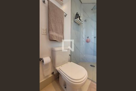 Apartamento à venda com 385m², 4 quartos e 4 vagas Apartamento à venda com 385m², 4 quartos e 4 vagasBanheiro da suíte