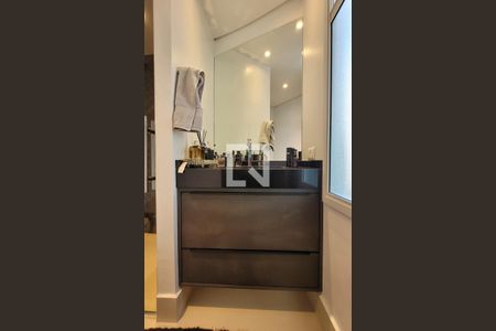 Apartamento à venda com 385m², 4 quartos e 4 vagas Apartamento à venda com 385m², 4 quartos e 4 vagasBanheiro da suíte 3