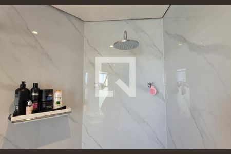 Apartamento à venda com 385m², 4 quartos e 4 vagas Apartamento à venda com 385m², 4 quartos e 4 vagasBanheiro da suíte