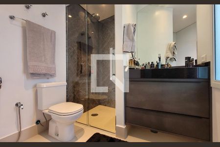 Apartamento à venda com 385m², 4 quartos e 4 vagas Apartamento à venda com 385m², 4 quartos e 4 vagasBanheiro da suíte 3