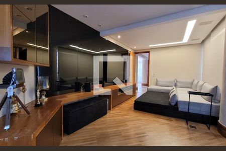 Apartamento à venda com 385m², 4 quartos e 4 vagas Apartamento à venda com 385m², 4 quartos e 4 vagasSala 2