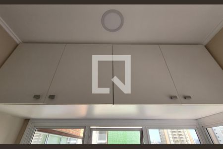 Apartamento à venda com 385m², 4 quartos e 4 vagas Apartamento à venda com 385m², 4 quartos e 4 vagasQuarto de serviço