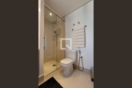 Apartamento à venda com 385m², 4 quartos e 4 vagas Apartamento à venda com 385m², 4 quartos e 4 vagasBanheiro da suíte 2