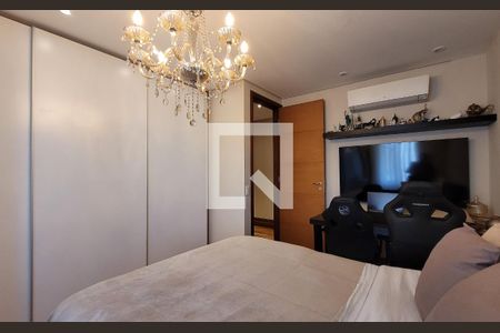 Apartamento à venda com 385m², 4 quartos e 4 vagas Apartamento à venda com 385m², 4 quartos e 4 vagasSuíte 2