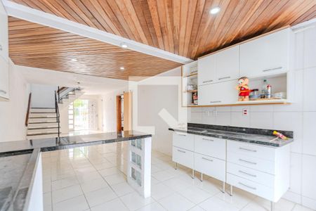 Cozinha de casa para alugar com 6 quartos, 325m² em Partenon, Porto Alegre