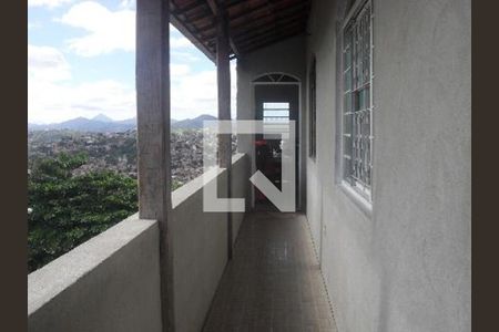 Casa à venda com 3 quartos, 211m² em Tupi, Belo Horizonte