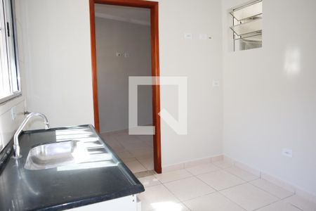 Cozinha de apartamento para alugar com 1 quarto, 20m² em Vila Gustavo, São Paulo