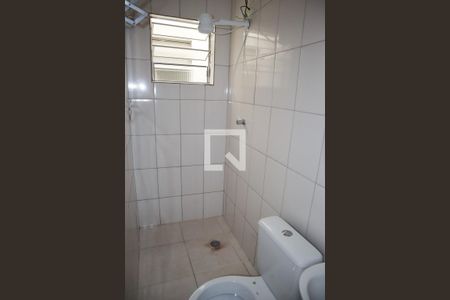 Banheiro de apartamento para alugar com 1 quarto, 20m² em Vila Gustavo, São Paulo