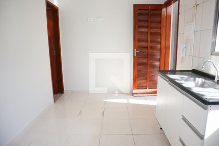 Cozinha de apartamento para alugar com 1 quarto, 20m² em Vila Gustavo, São Paulo