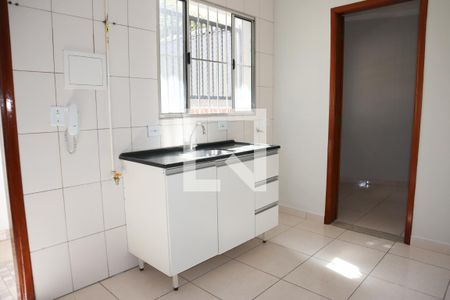 Cozinha de apartamento para alugar com 1 quarto, 20m² em Vila Gustavo, São Paulo