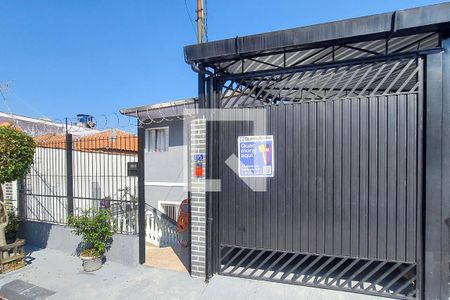 Casa para alugar com 80m², 2 quartos e 1 vagaFachada