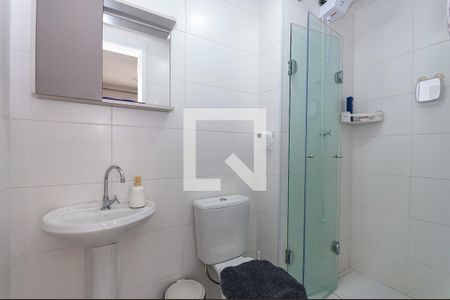 Banheiro de apartamento à venda com 1 quarto, 28m² em Água Branca, São Paulo