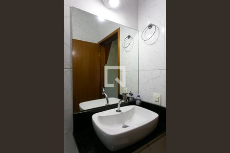 Casa à venda com 200m², 3 quartos e 4 vagasBanheiro Social