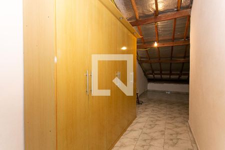 Casa à venda com 200m², 3 quartos e 4 vagasSótão