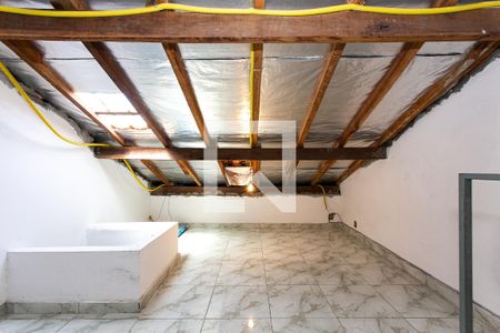 Casa à venda com 200m², 3 quartos e 4 vagasSótão