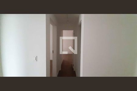 Corredor de apartamento para alugar com 2 quartos, 48m² em Ayrosa, Osasco