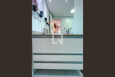 Apartamento à venda com 65m², 2 quartos e 1 vagaBanheiro da Suíte
