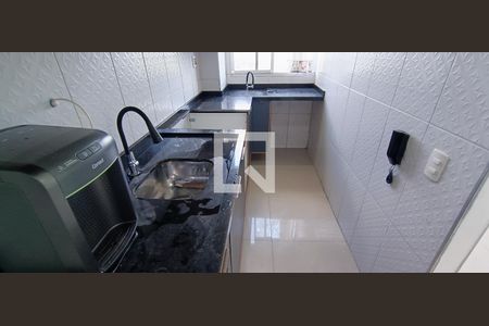 Cozinha de apartamento à venda com 2 quartos, 41m² em Jardim do Lago, Osasco
