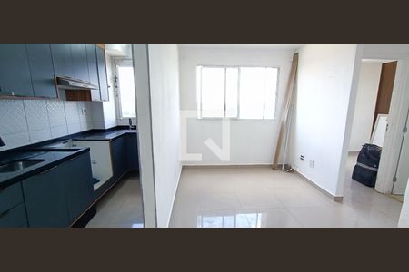 Sala/Cozinha de apartamento à venda com 2 quartos, 41m² em Jardim do Lago, Osasco