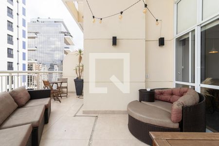 Varanda de apartamento à venda com 1 quarto, 126m² em Vila Nova Conceição, São Paulo