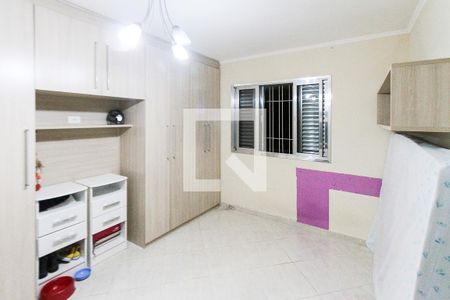 Casa à venda com 200m², 3 quartos e 3 vagas Casa à venda com 200m², 3 quartos e 3 vagasQuarto