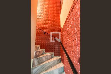 Casa à venda com 200m², 3 quartos e 3 vagas Casa à venda com 200m², 3 quartos e 3 vagasescada