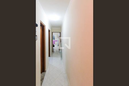 Casa à venda com 200m², 3 quartos e 3 vagas Casa à venda com 200m², 3 quartos e 3 vagasCorredor