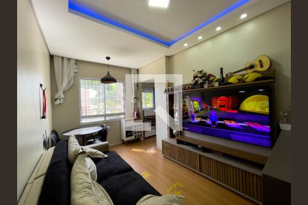 Sala e Cozinha Integrada  de apartamento para alugar com 2 quartos, 44m² em Vila Carmosina, São Paulo