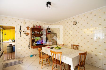 Casa à venda com 137m², 2 quartos e 2 vagasCozinha