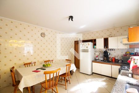 Casa à venda com 137m², 2 quartos e 2 vagasCozinha