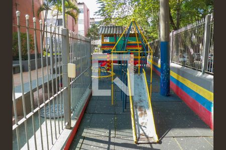 Apartamento para alugar com 86m², 2 quartos e 1 vaga Apartamento para alugar com 86m², 2 quartos e 1 vagaÁrea comum - Playground