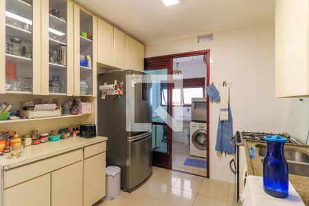 Apartamento para alugar com 118m², 3 quartos e 2 vagas Apartamento para alugar com 118m², 3 quartos e 2 vagasCozinha