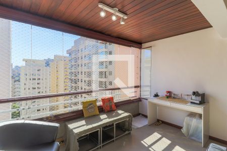 Apartamento para alugar com 118m², 3 quartos e 2 vagas Apartamento para alugar com 118m², 3 quartos e 2 vagasVaranda