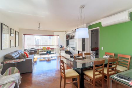 Apartamento para alugar com 118m², 3 quartos e 2 vagas Apartamento para alugar com 118m², 3 quartos e 2 vagasSala de Jantar