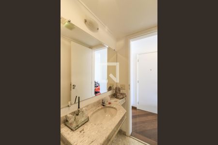 Apartamento para alugar com 118m², 3 quartos e 2 vagas Apartamento para alugar com 118m², 3 quartos e 2 vagasBanheiro 2